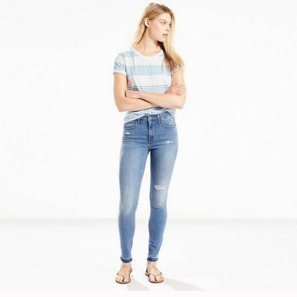Levi’s 721 high rise skinny jeans 25